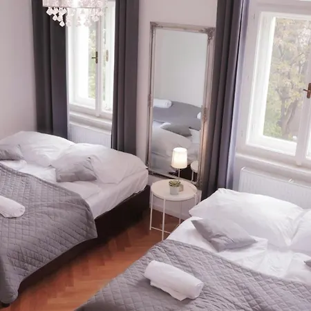 Cozy In The Center Of Daire *